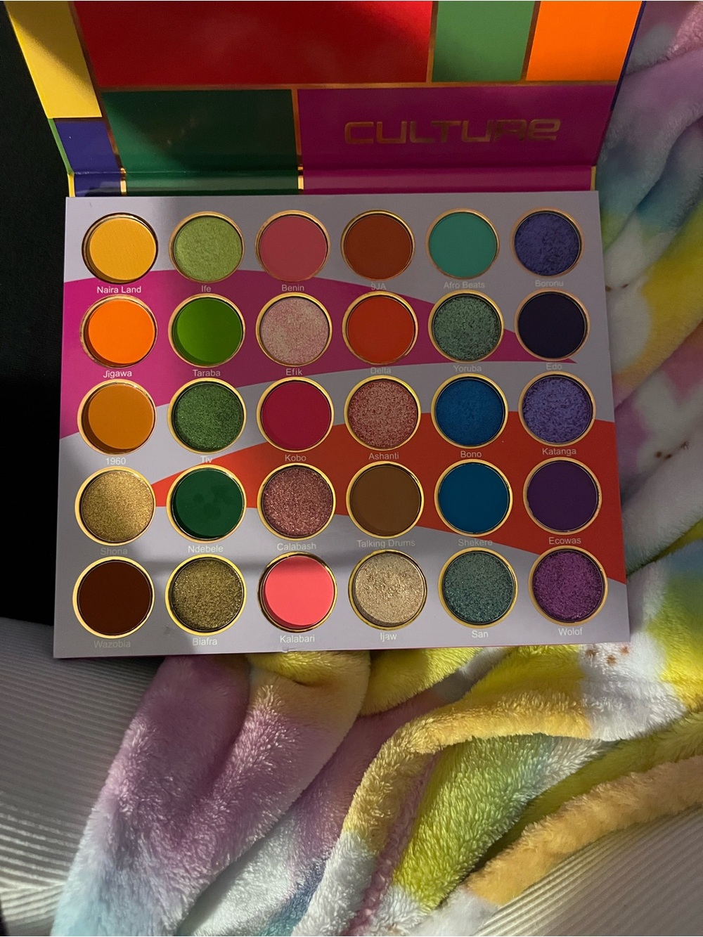 Culture-Inspired Multicolor Eyeshadow Palette — Bright Greens, Blues & Purples